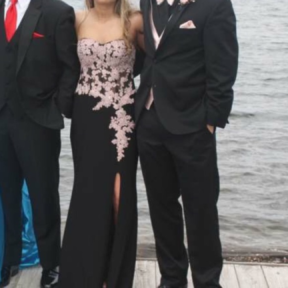 Prom Dress! - Picture 3 of 4